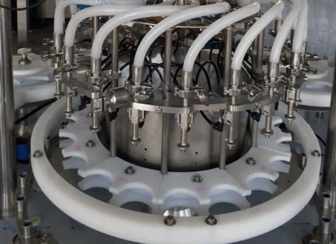 啤酒灌装机出料飞溅如何解决？